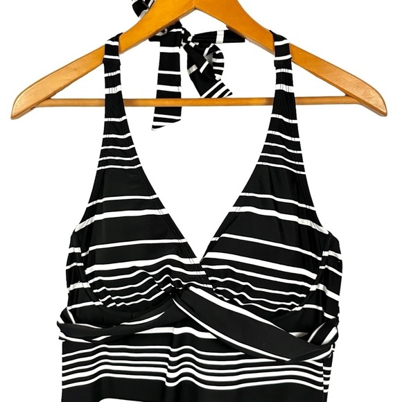 ATHLETA Encinitas Tara Halter Swim Dress - Picture 5 of 11